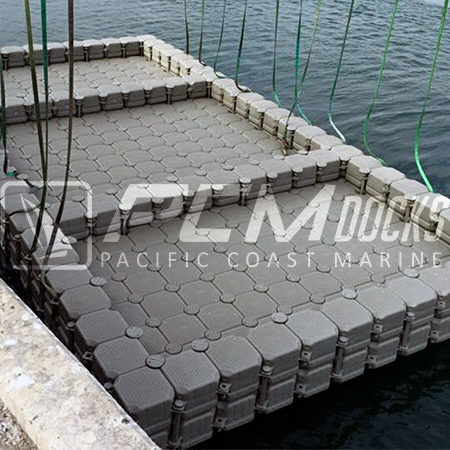 Cañerías de agua en instalación